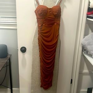 Brown you brown, beautiful dress, never wear, size 4(S)